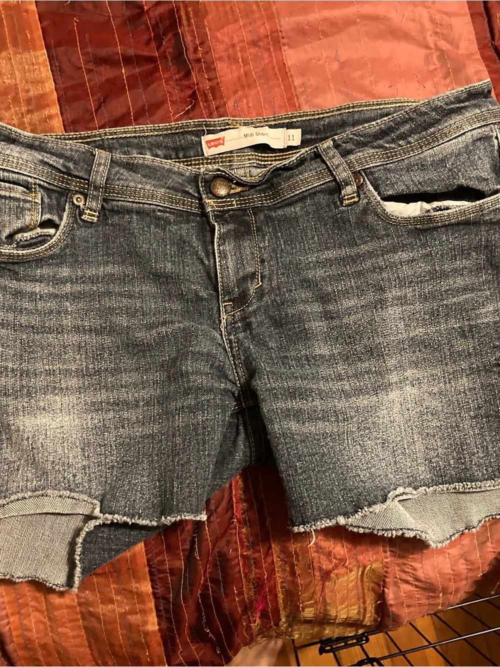 Levi's Distressed Cutoff Denim Shorts in Blue women’s juniors sz 11 midi short